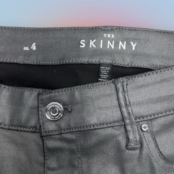 WHBM Women’s 4 Gray Waxy THE SKINNY Jeans - Picture 4 of 4